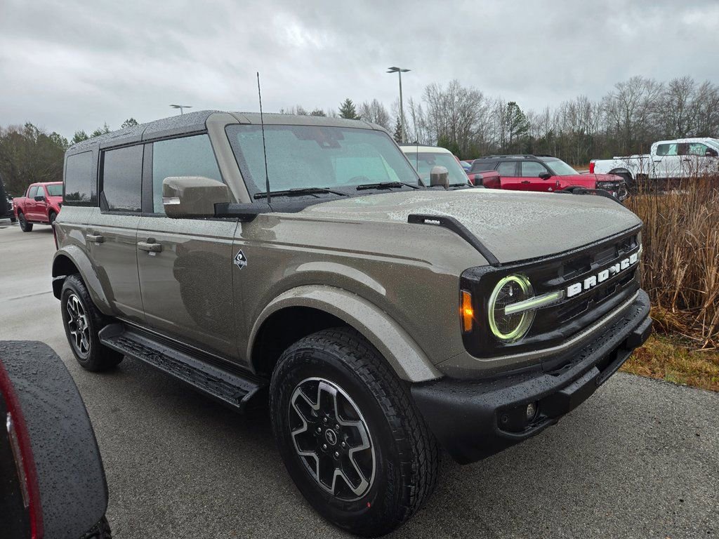 New 2025 Ford Bronco Outer Banks AWD/4WD image 2