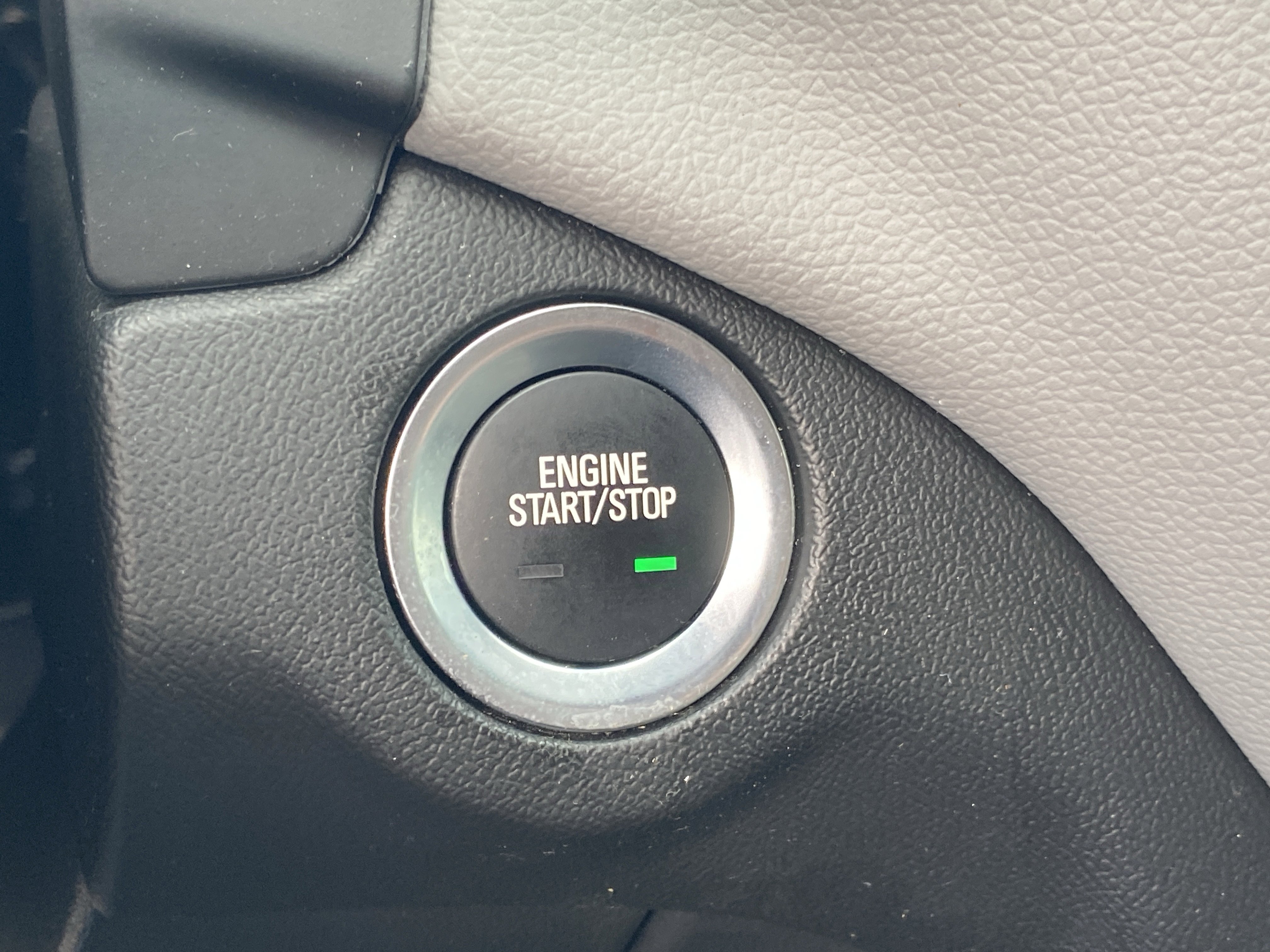 Used 2023 Chevrolet Equinox LS image 23