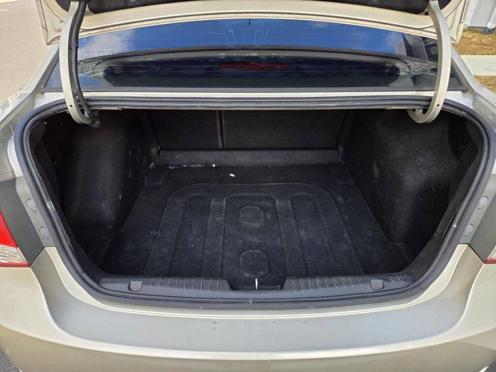 Used 2015 Chevrolet Cruze LTZ w/ Sun, Sound and Sport Package image 10