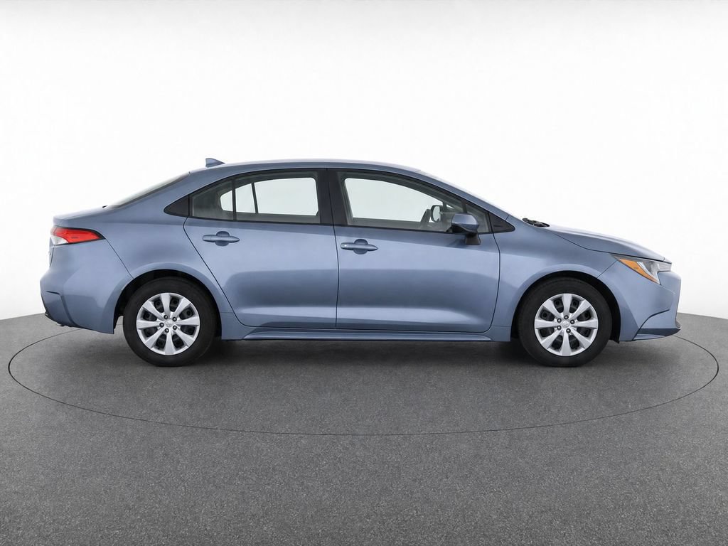 Used 2023 Toyota Corolla LE w/ Carpet Mat Package (TMS) FWD image 8