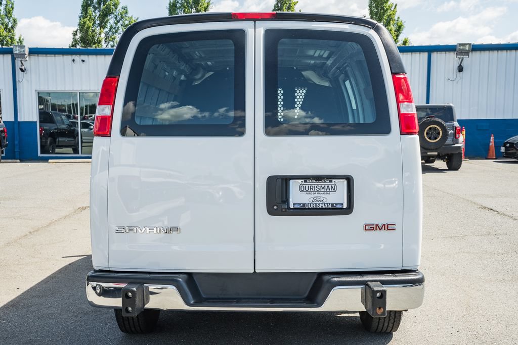 Used 2024 GMC Savana 2500 w/ Driver Convenience Package RWD image 5