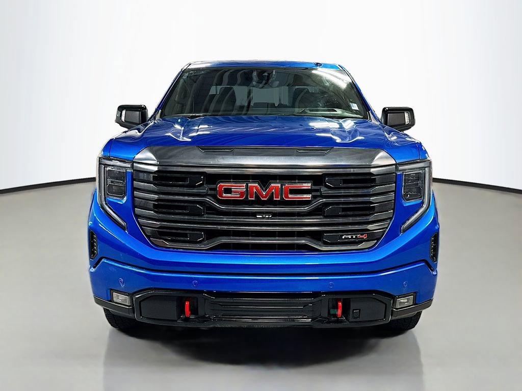Used 2022 GMC Sierra 1500 AT4 w/ Technology Package AWD/4WD image 2