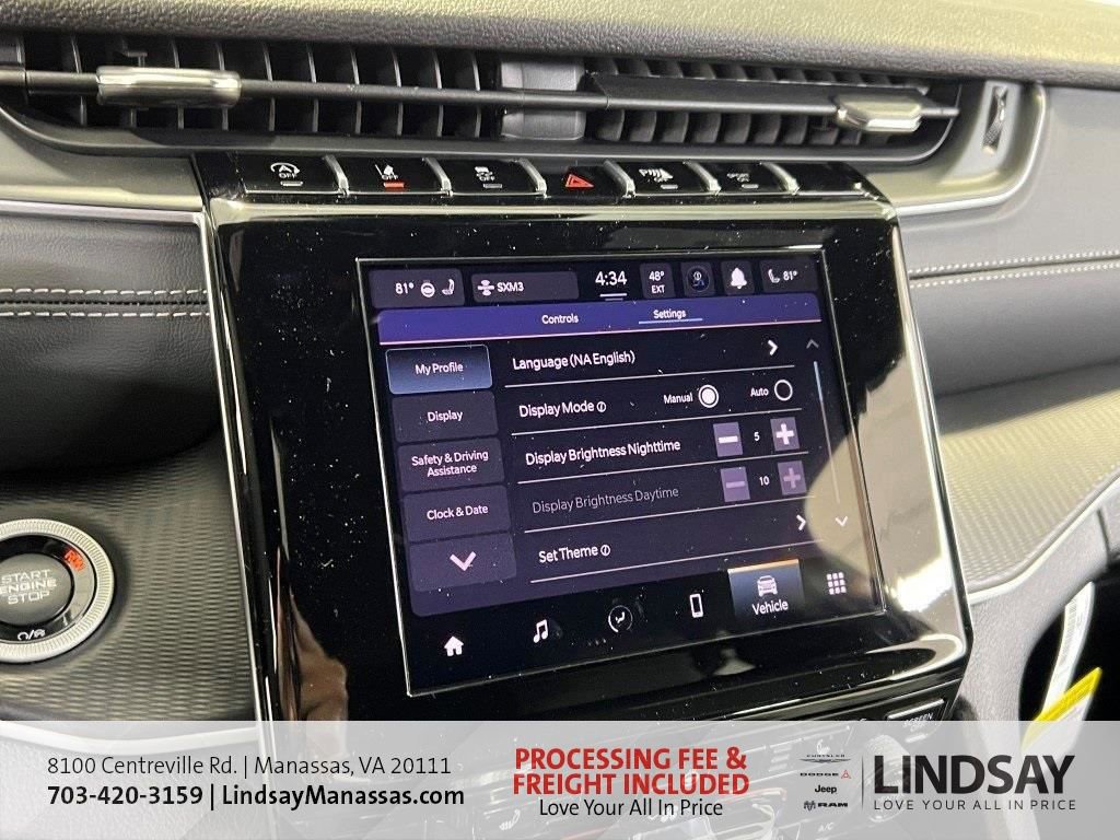 New 2025 Jeep Grand Cherokee Altitude image 39