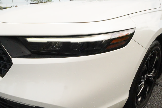 Used 2025 Honda Accord SE image 30