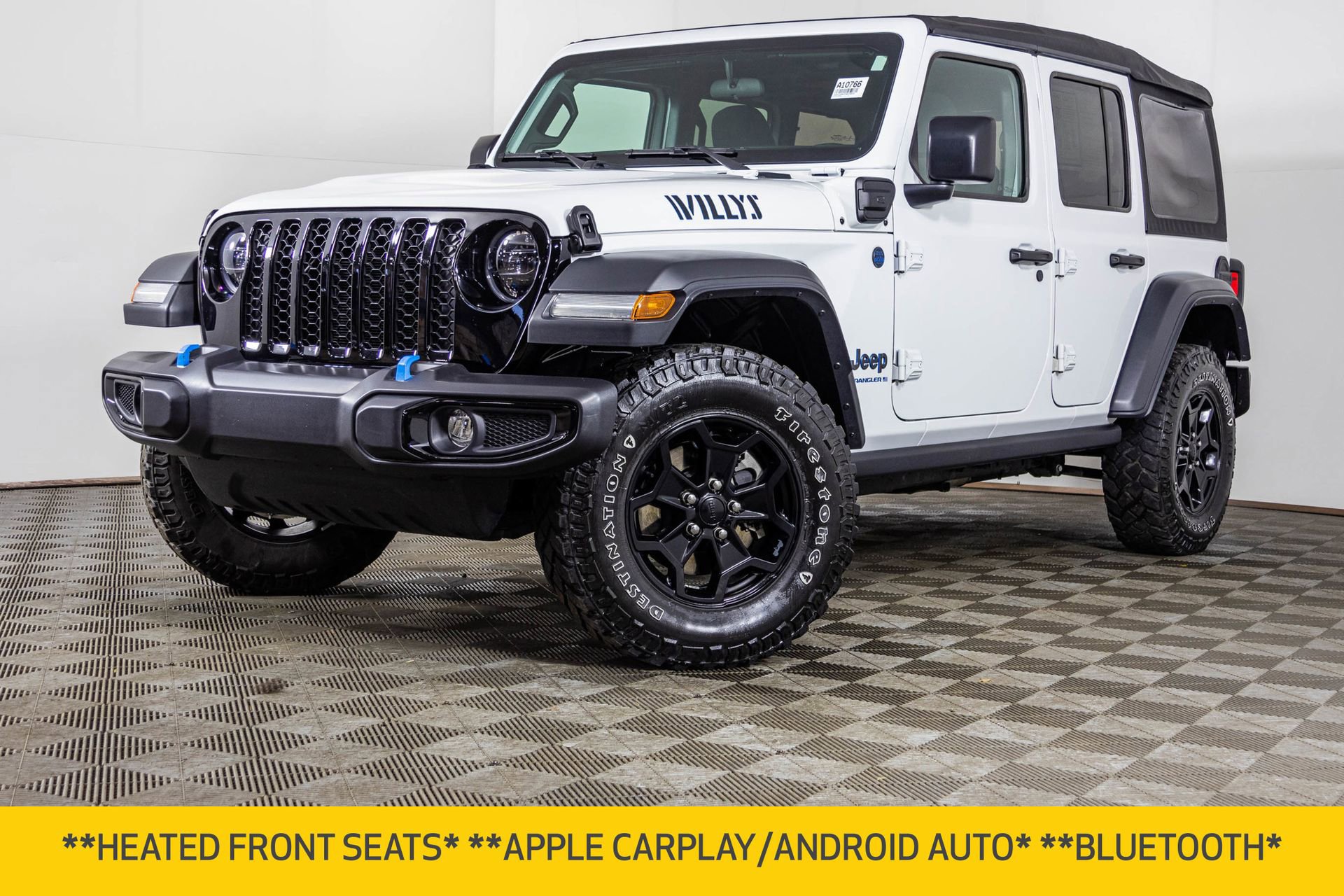 Used 2023 Jeep Wrangler Unlimited w/ Cold Weather Group image 2