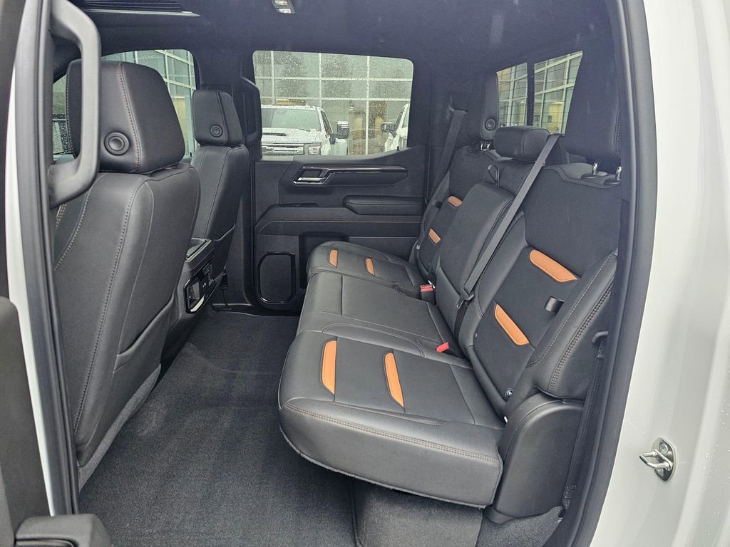Used 2023 GMC Sierra 1500 AT4 w/ AT4 Premium Package image 17