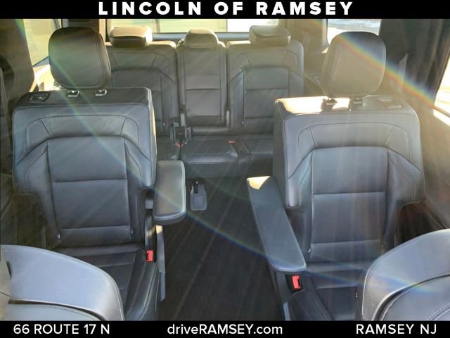 Used 2025 Lincoln Navigator Reserve w/ Jet Appearance Package image 16