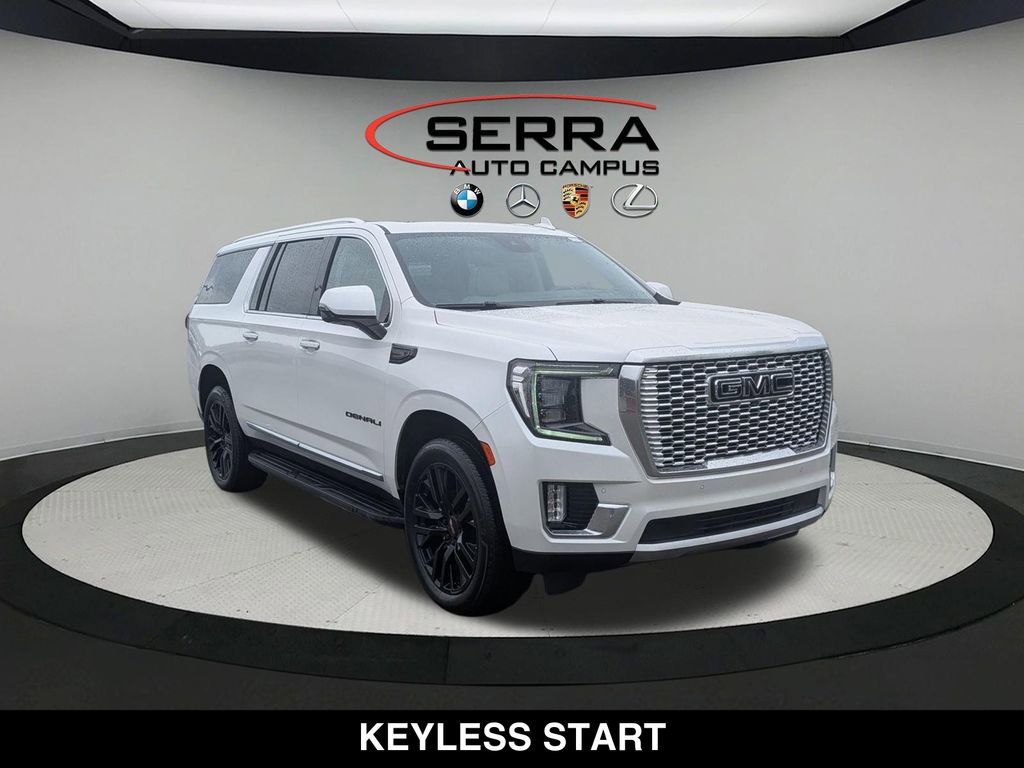 Used 2023 GMC Yukon XL Denali AWD/4WD image 16