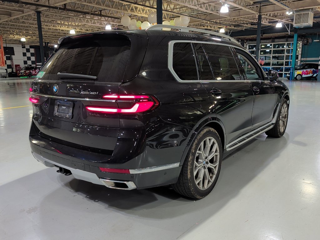 Used 2023 BMW X7 xDrive40i w/ Executive Package AWD/4WD image 9