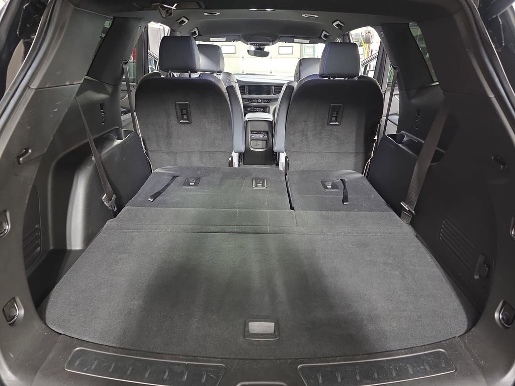 Used 2024 Buick Enclave Essence w/ Technology Package image 14