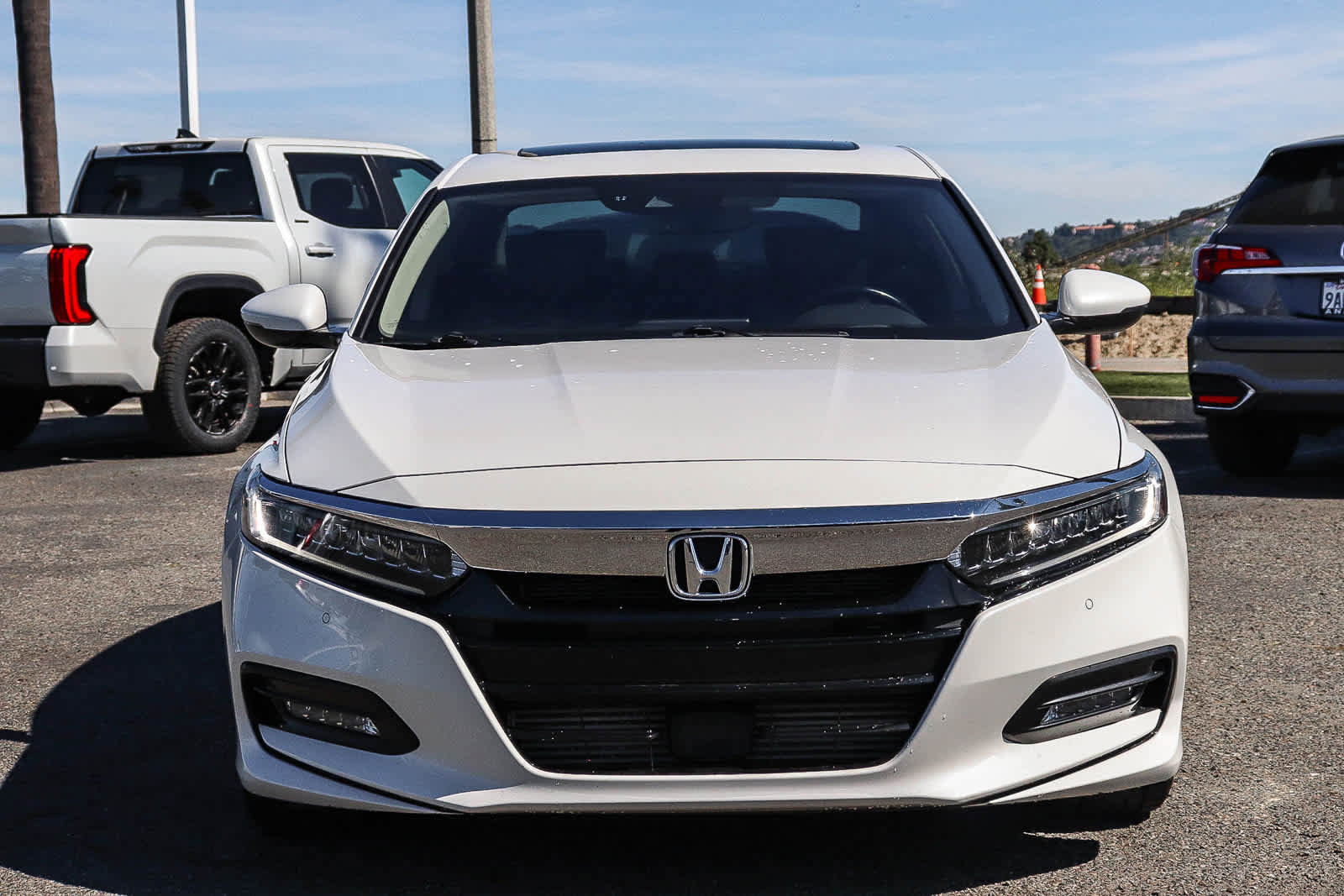 Used 2018 Honda Accord Touring image 2