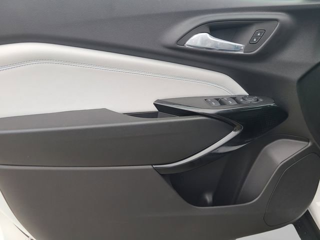 New 2026 Chevrolet Trax LT w/ Driver Confidence Package image 18