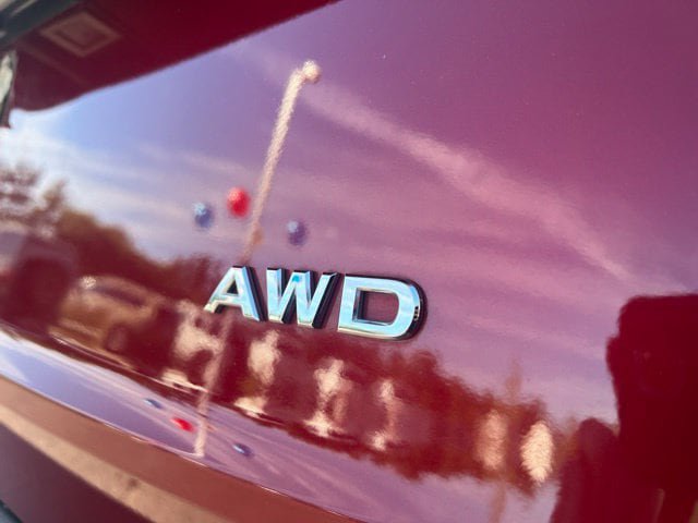 Used 2023 Nissan Rogue S AWD/4WD image 32