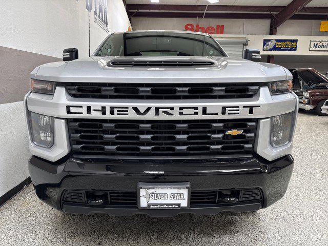 Used 2022 Chevrolet Silverado 2500 Custom w/ Custom Convenience Package image 2