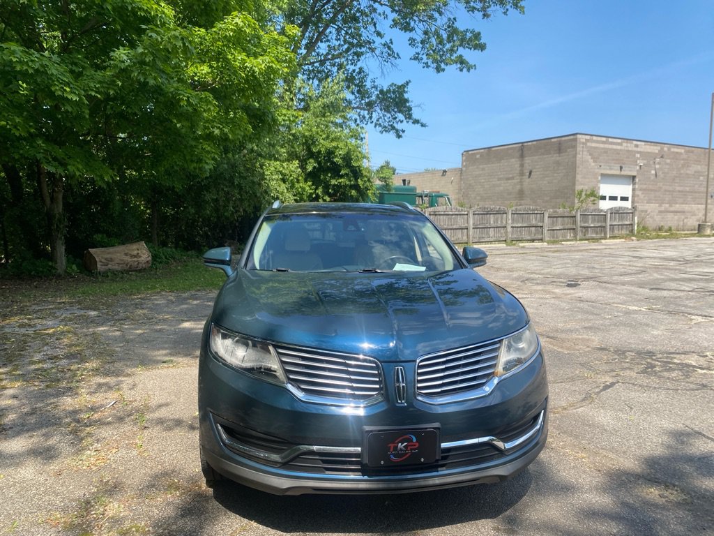 Used 2016 Lincoln MKX Reserve w/ Climate Package AWD/4WD image 8