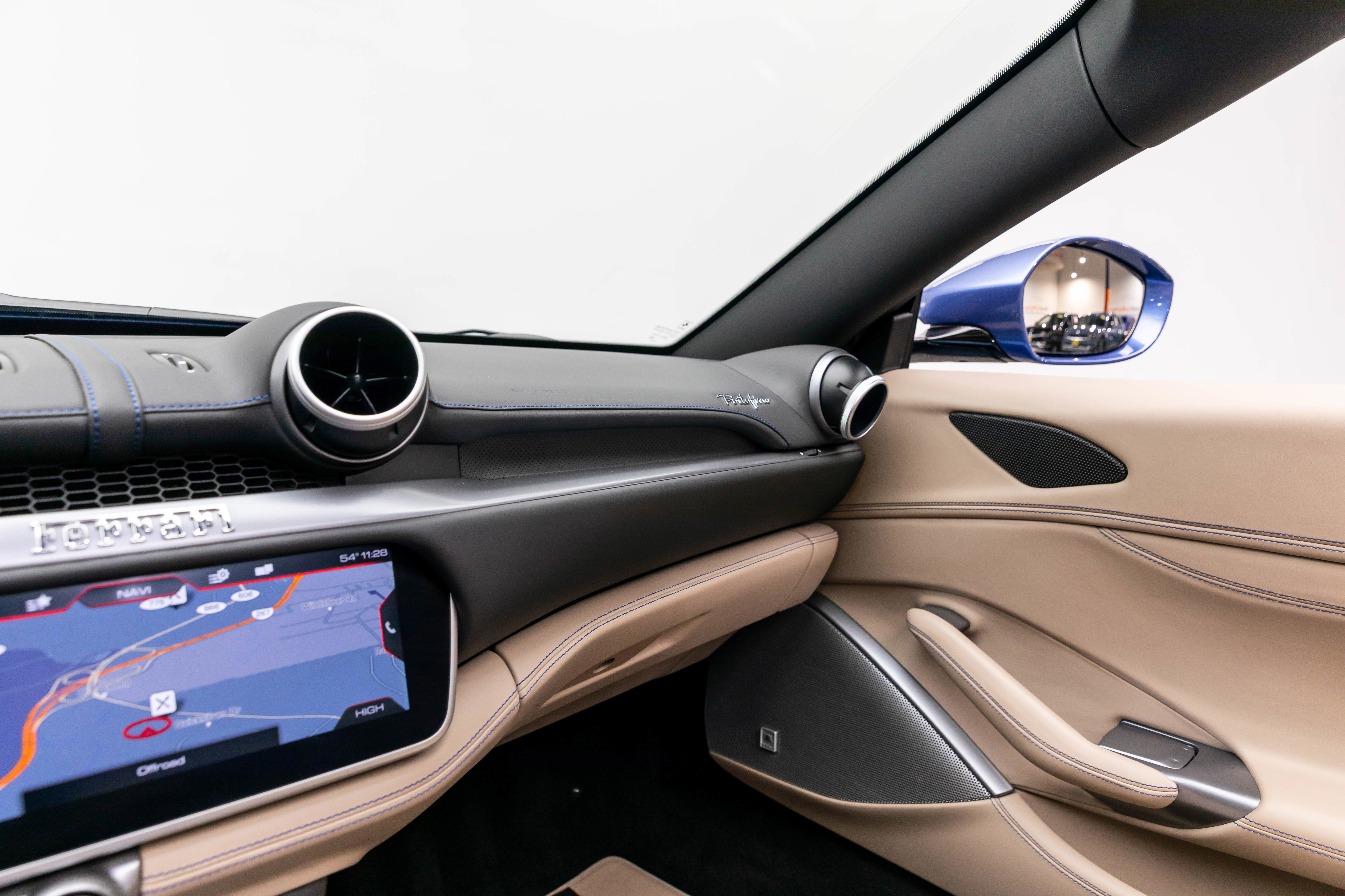 Certified 2019 Ferrari Portofino image 35