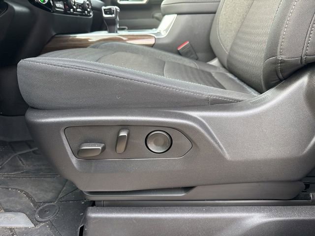 Used 2025 Chevrolet Silverado 1500 RST w/ Dark Appearance Package image 17