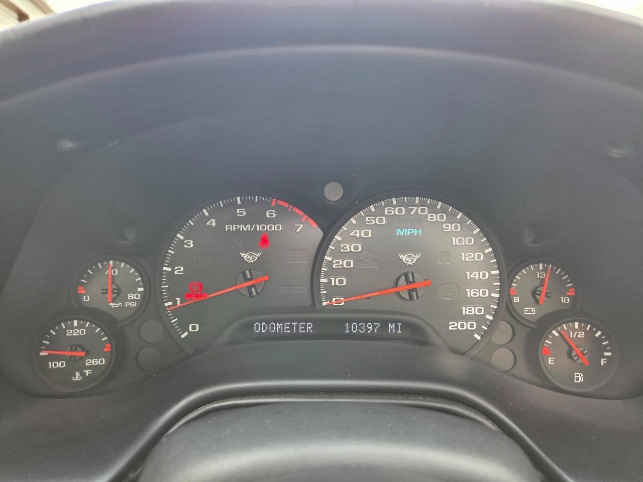 Used 2004 Chevrolet Corvette Convertible w/ Preferred Equipment Group RWD image 9