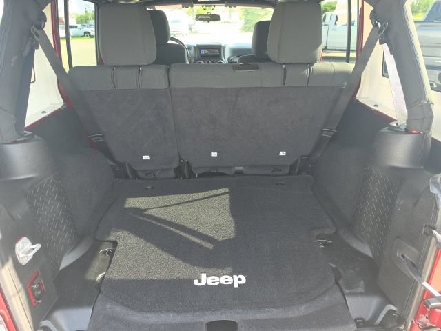 Used 2012 Jeep Wrangler Unlimited Sport AWD/4WD image 9