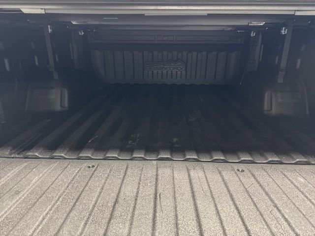 Used 2019 Chevrolet Silverado 1500 High Country w/ High Country Premium Package AWD/4WD image 24