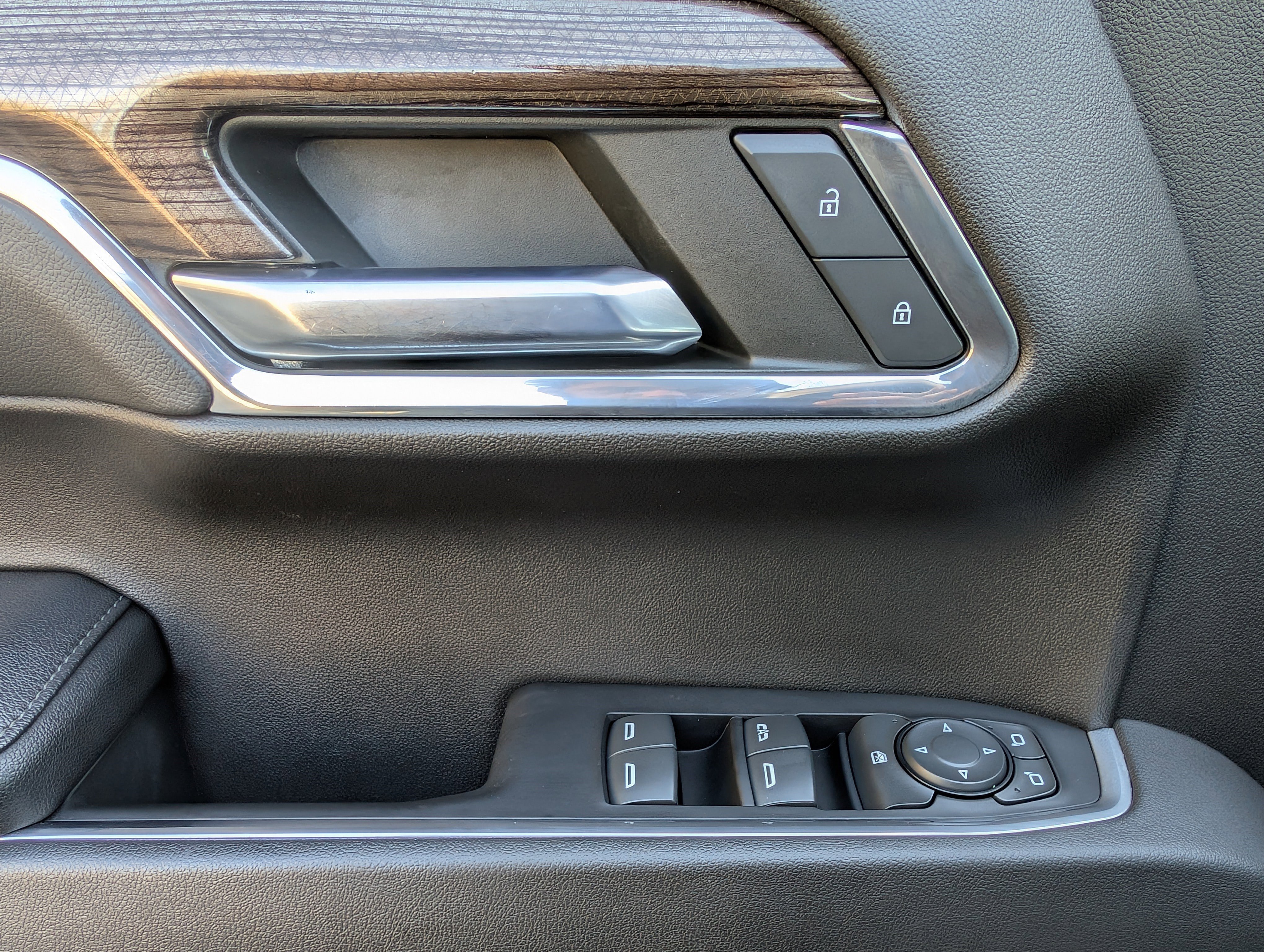 Used 2022 Chevrolet Silverado 1500 RST w/ Z71 Off-Road Package image 15