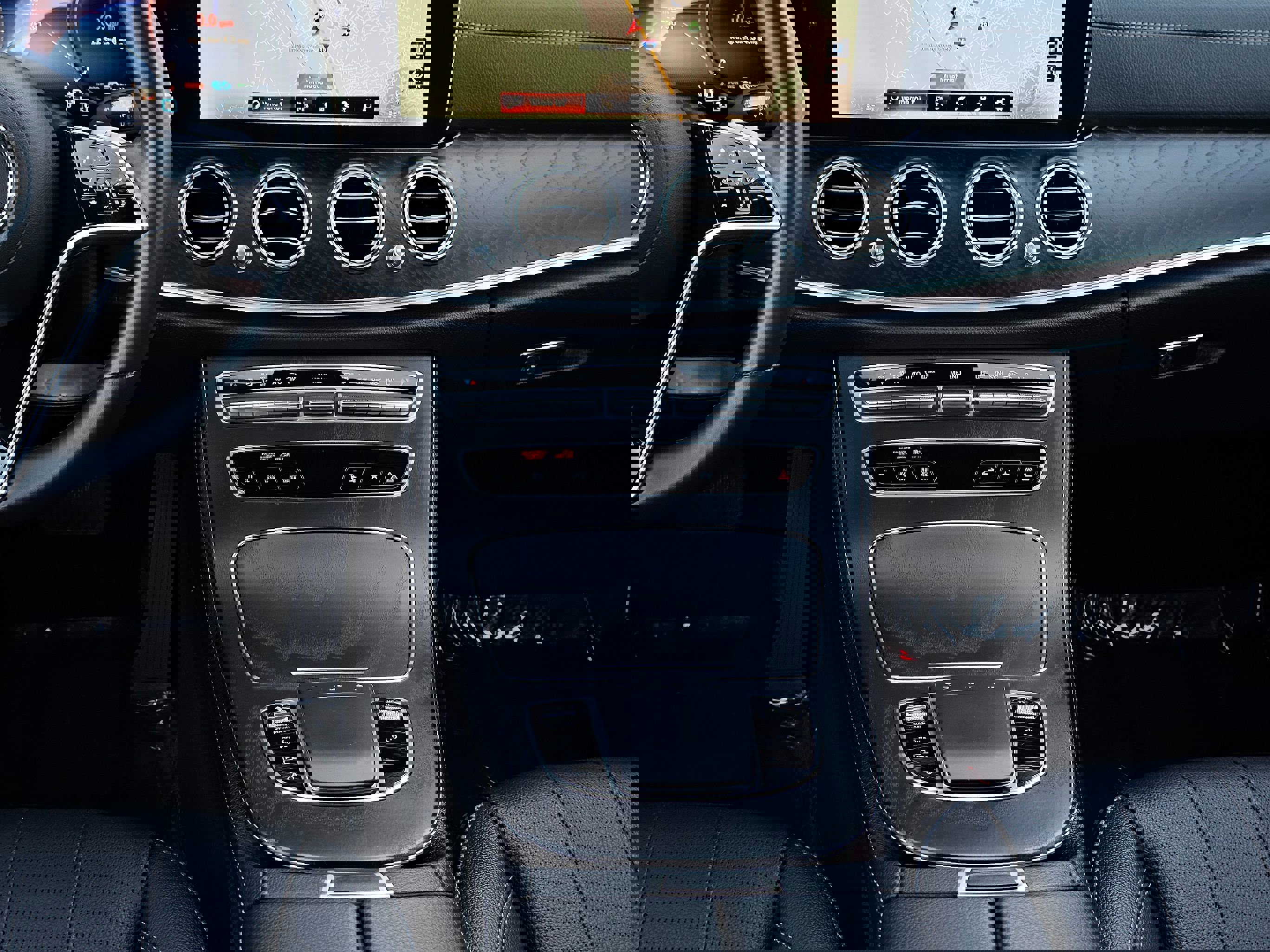 Used 2023 Mercedes-Benz E 450 4MATIC Sedan w/ Premium Package image 25