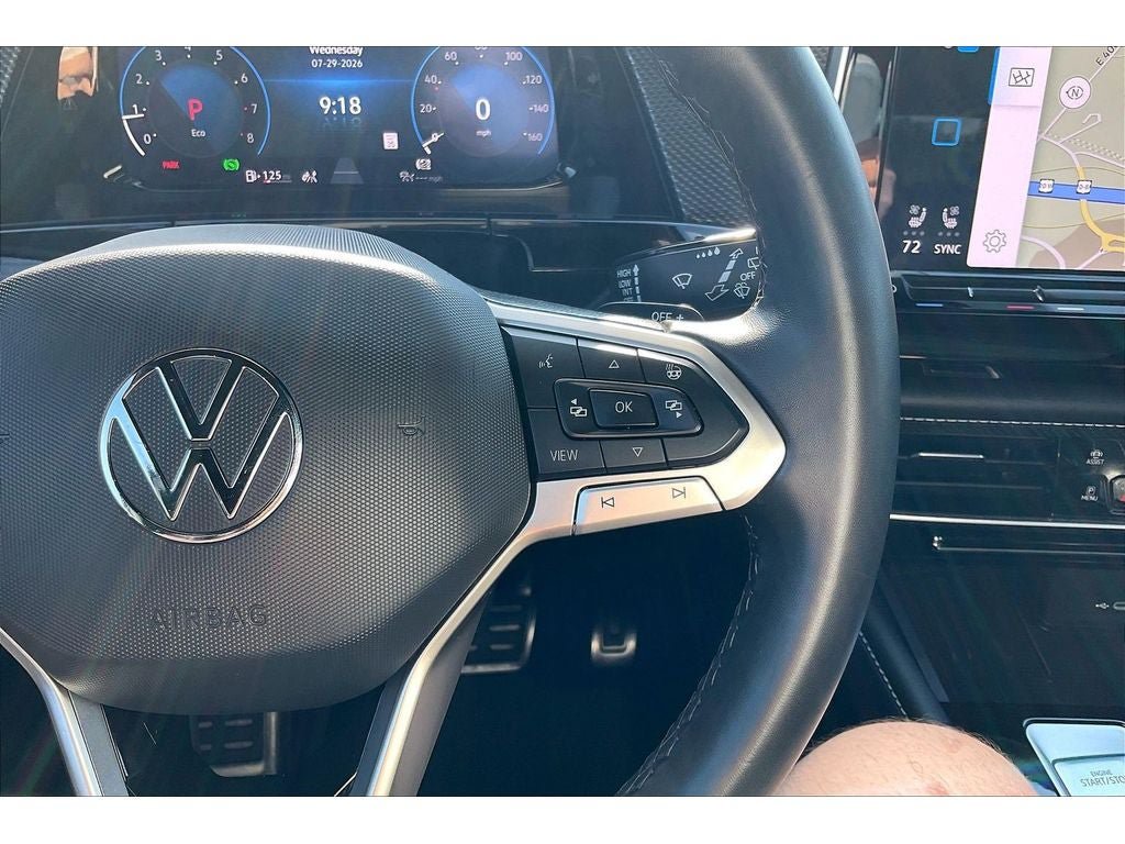 Used 2025 Volkswagen Atlas Cross Sport SEL R-Line AWD/4WD image 21