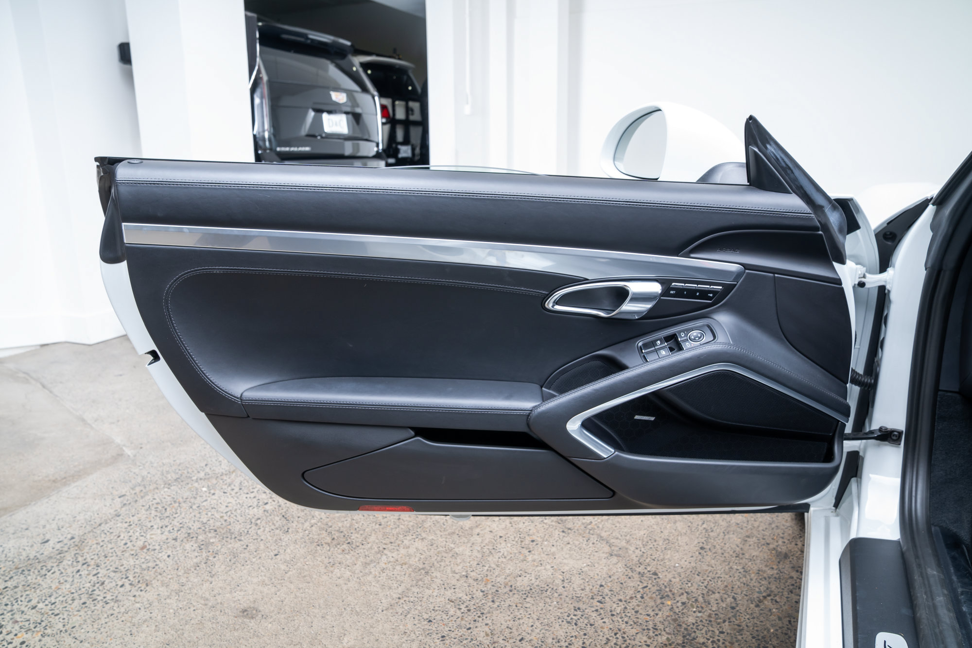 Used 2016 Porsche Boxster GTS RWD image 18