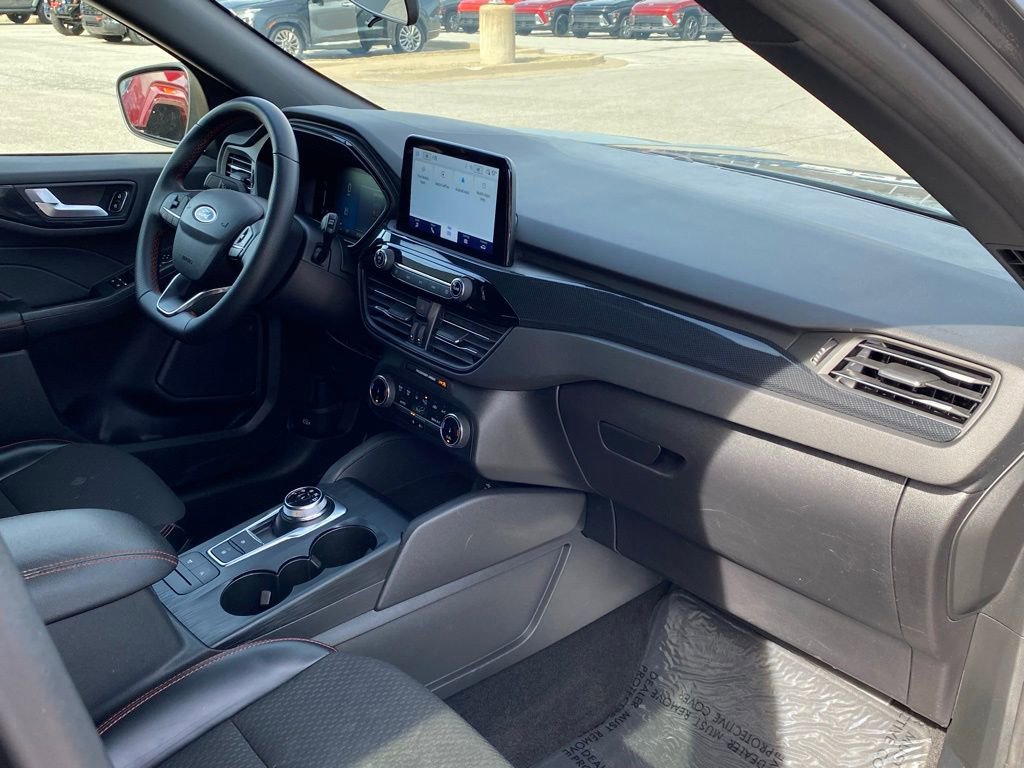 Used 2024 Ford Escape ST-Line image 30