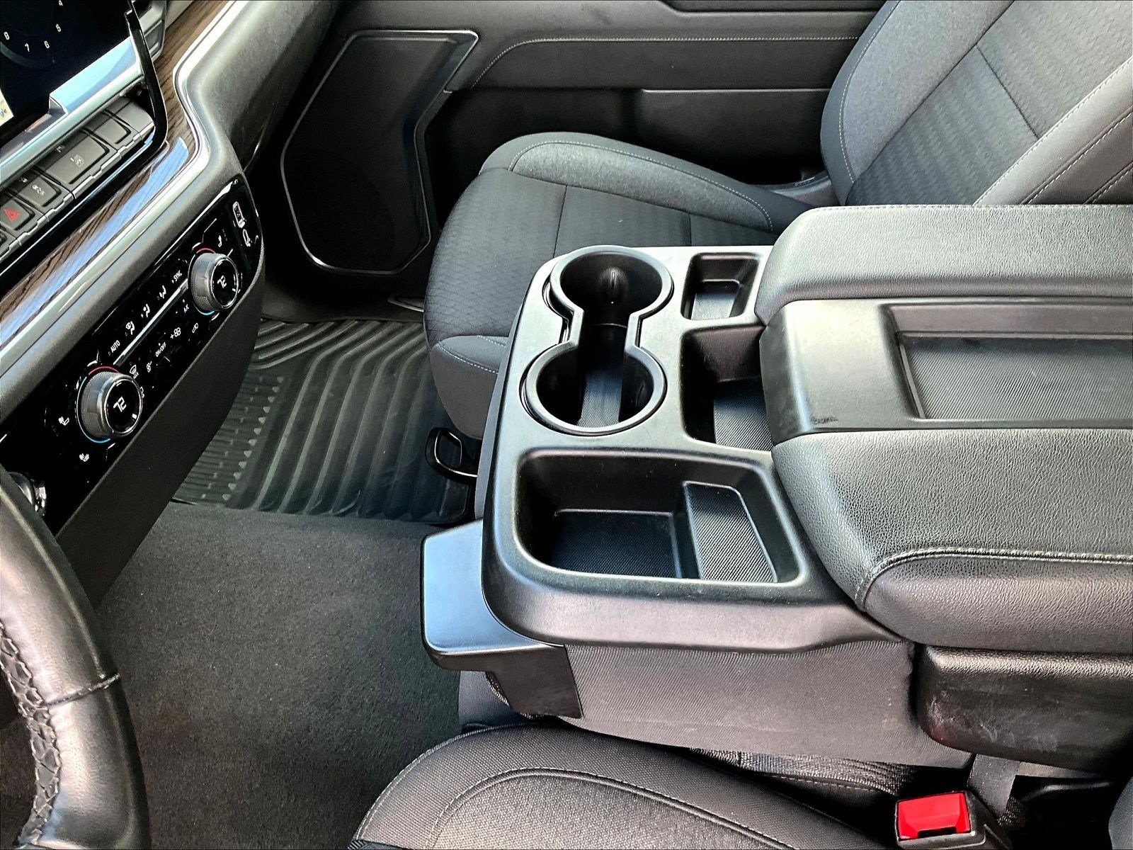 Used 2024 Chevrolet Silverado 1500 LT AWD/4WD image 19