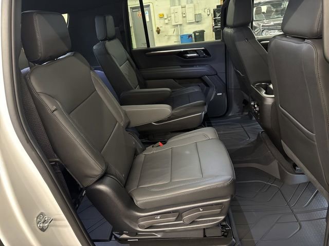 New 2026 Chevrolet Suburban LT w/ Comfort Package AWD/4WD image 26