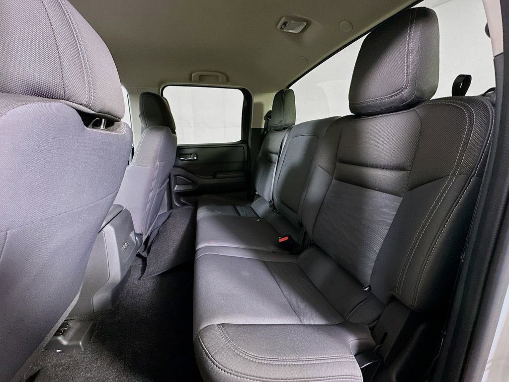 Used 2023 Nissan Frontier SV RWD image 14