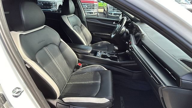 Used 2025 Kia K5 GT-Line w/ GT-Line Premium Package FWD image 11