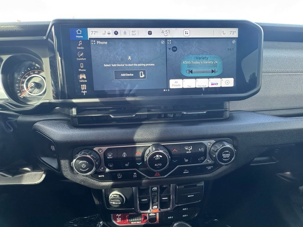 Used 2024 Jeep Wrangler Willys image 24