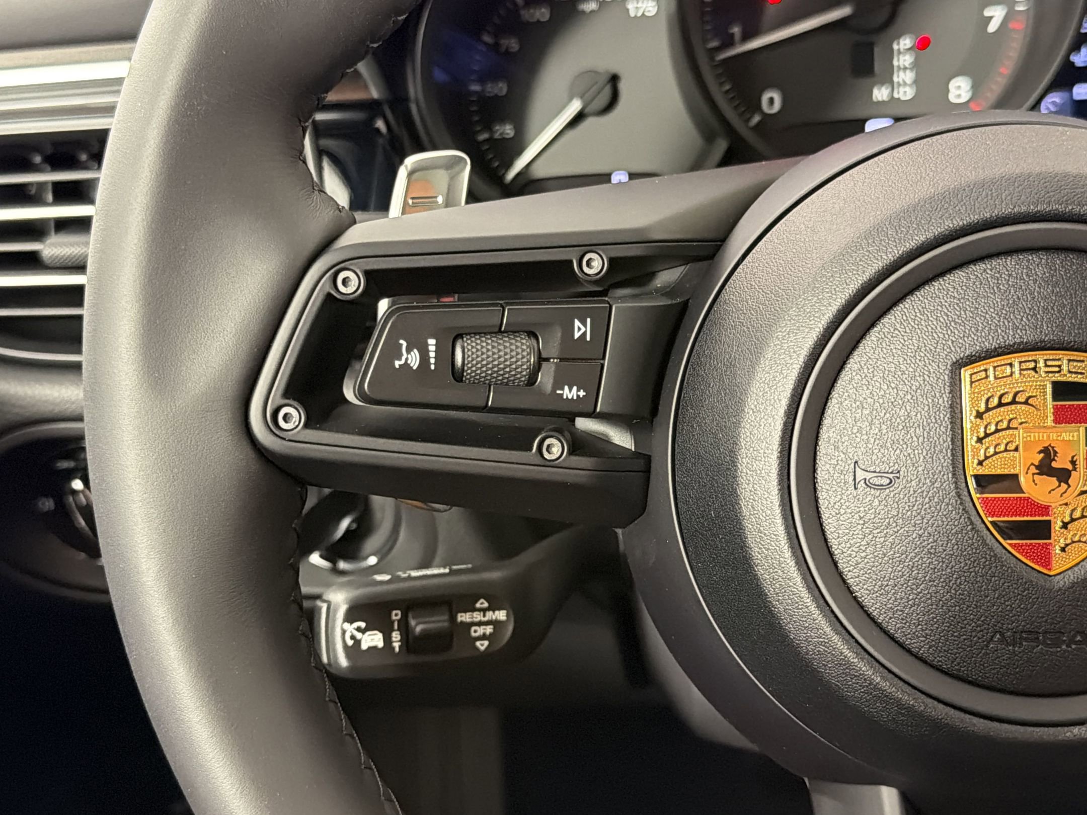New 2026 Porsche Macan Turbo AWD/4WD image 22