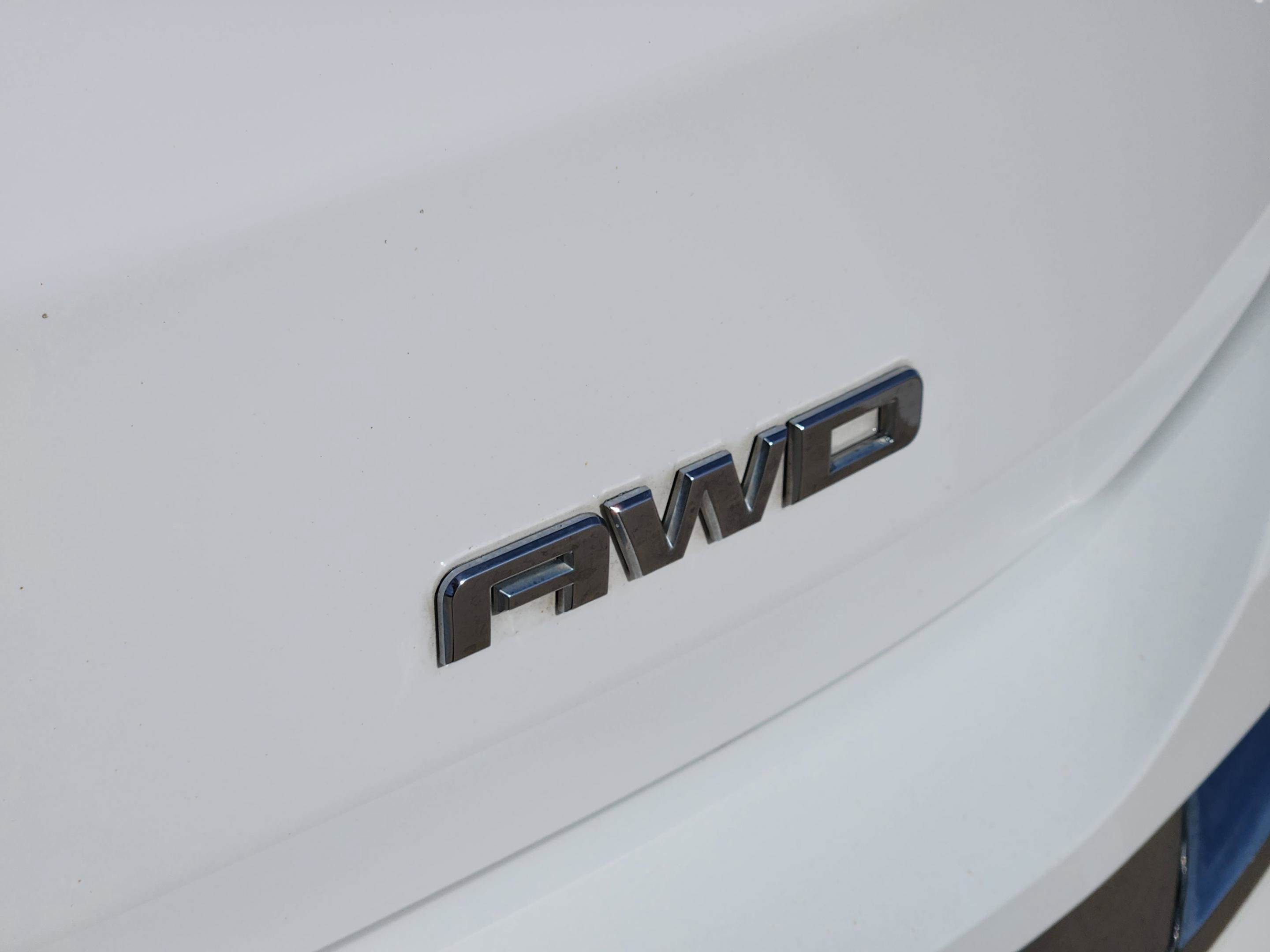 Used 2018 GMC Terrain Denali w/ Advanced Safety Package AWD/4WD image 13