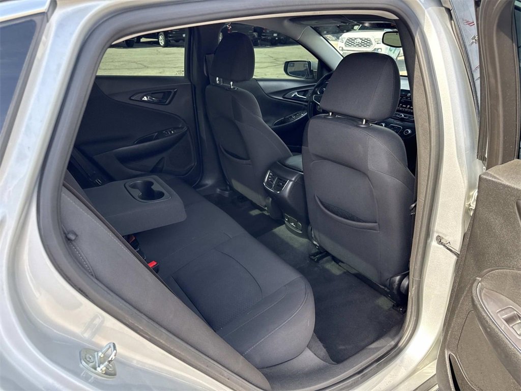 Used 2018 Chevrolet Malibu LT image 26