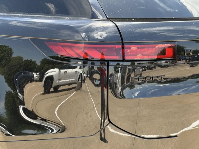 Used 2023 Land Rover Range Rover Sport First Edition AWD/4WD image 7