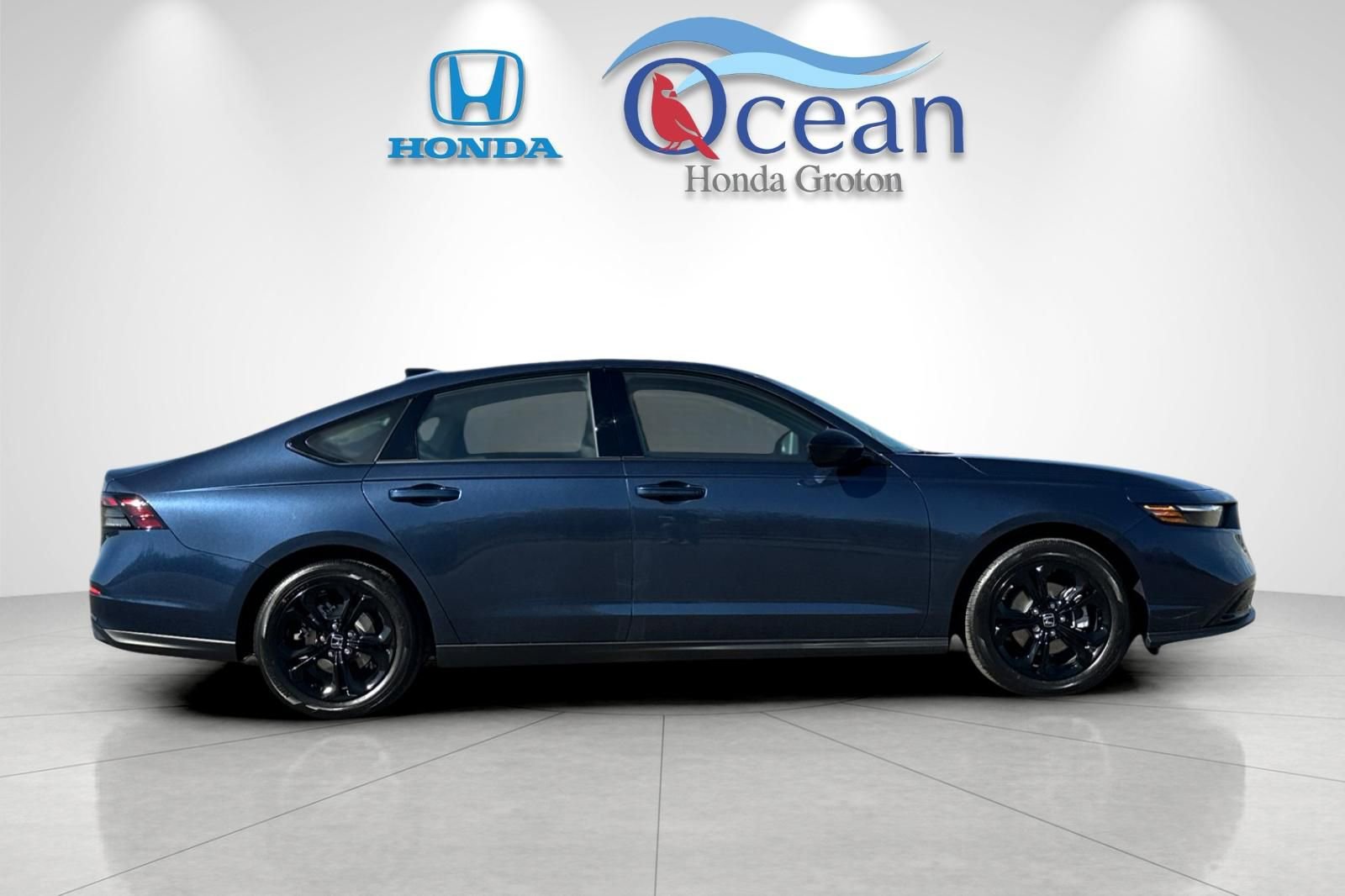 Used 2025 Honda Accord SE image 6