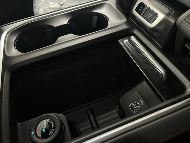 New 2025 Ford Expedition Max Active image 40