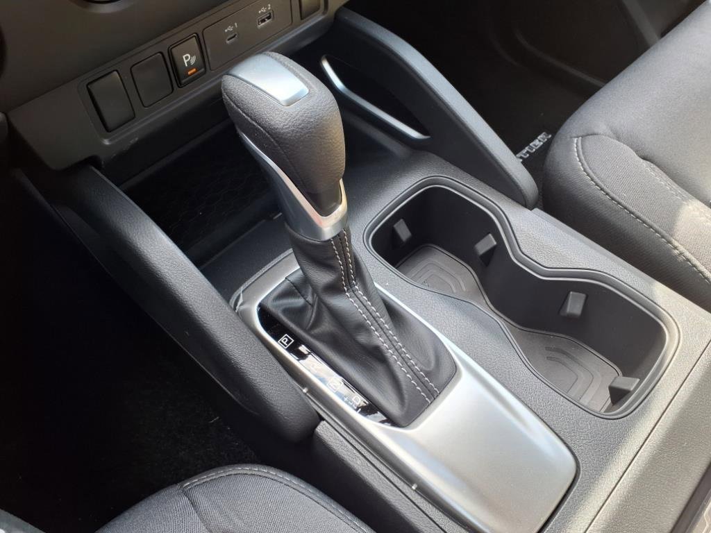 Used 2025 Nissan Frontier SV image 19