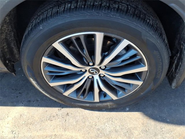 Used 2023 INFINITI QX60 Sensory w/ Cargo Package image 7