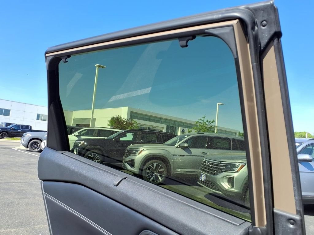 Used 2024 Nissan Rogue SL w/ SL Premium Package AWD/4WD image 25