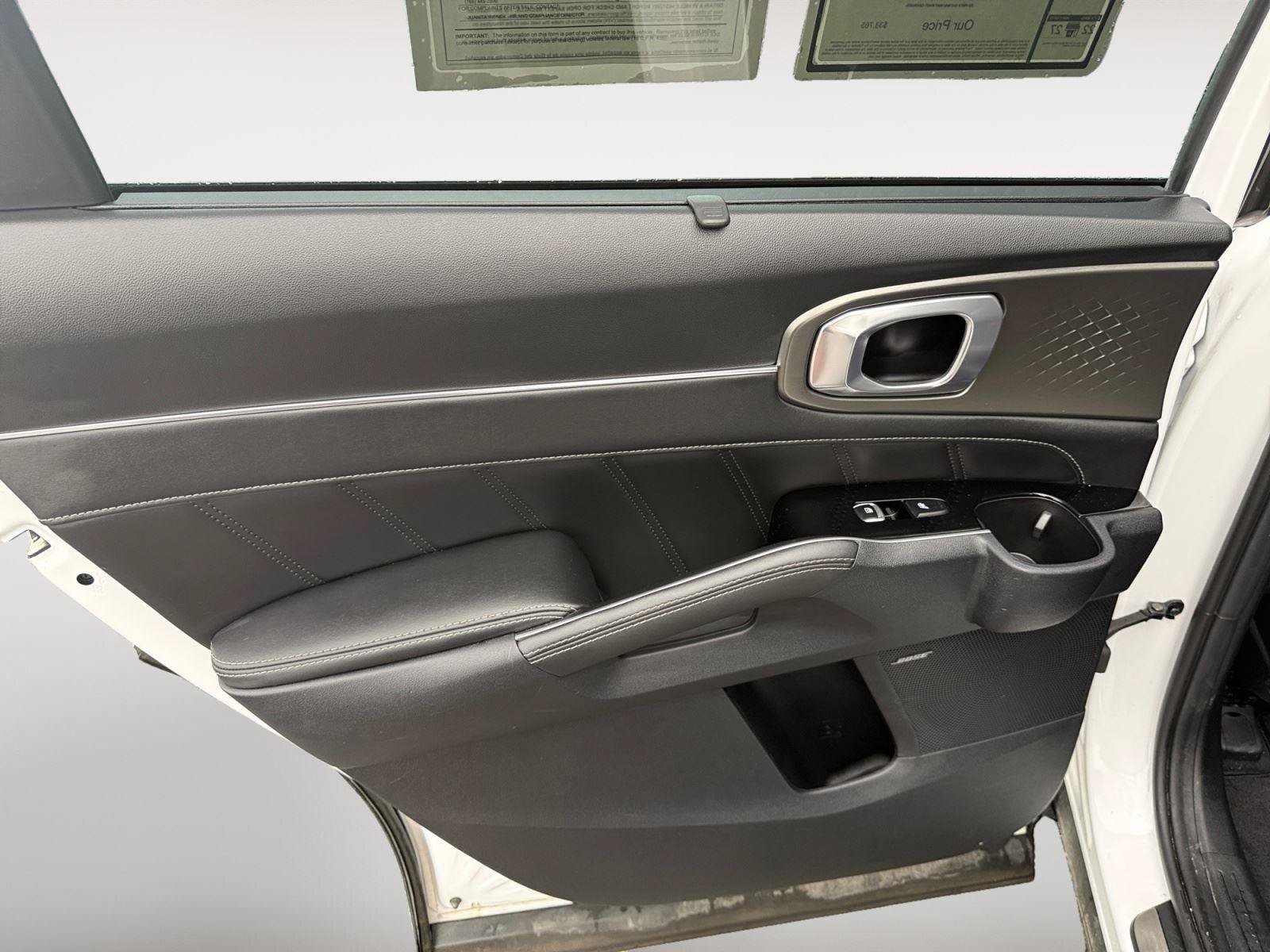 Used 2023 Kia Sorento AWD image 20