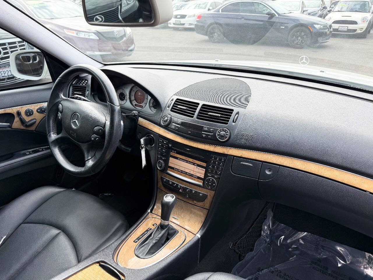 Used 2009 Mercedes-Benz E 350 Sedan image 13