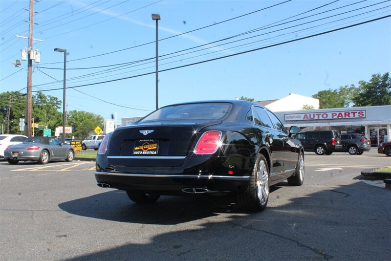 Used 2013 Bentley Mulsanne RWD image 2