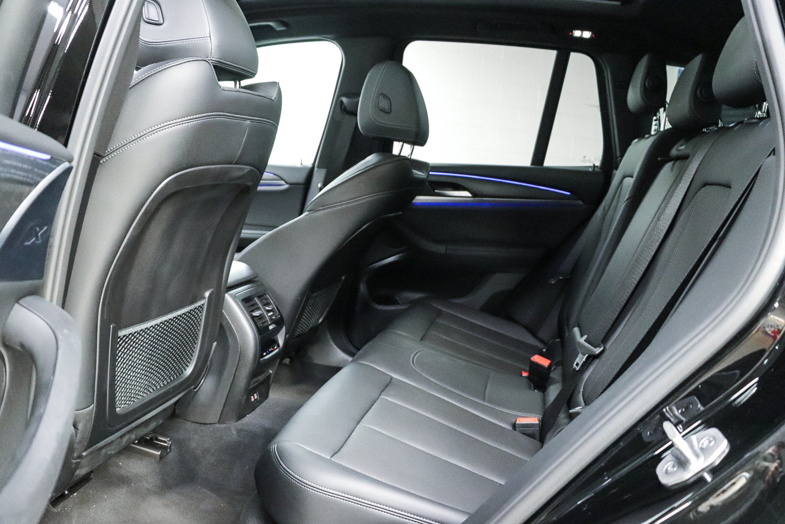 Used 2024 BMW X3 sDrive30i w/ Convenience Package RWD image 18