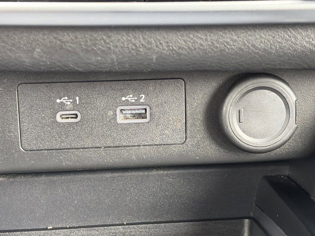 Used 2023 Nissan Rogue SV w/ SV Premium B Package image 18