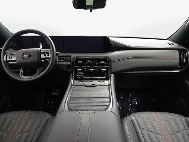 Used 2025 Nissan Armada PRO-4X AWD/4WD image 13