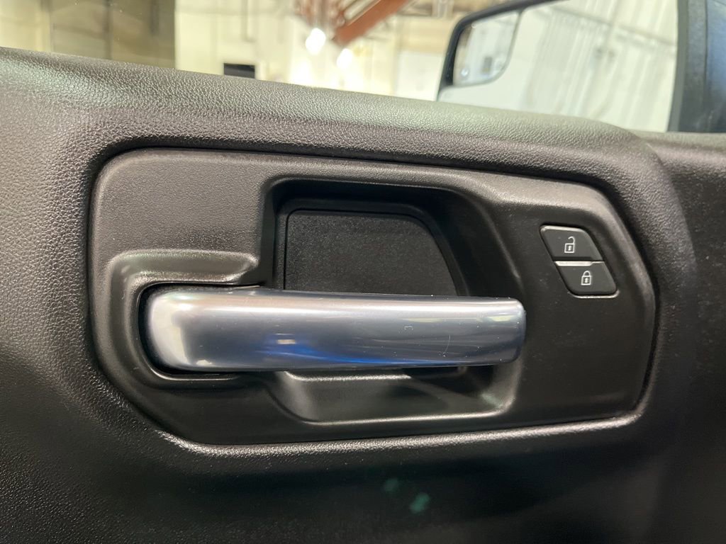 Certified 2023 Chevrolet Silverado 1500 Custom image 10